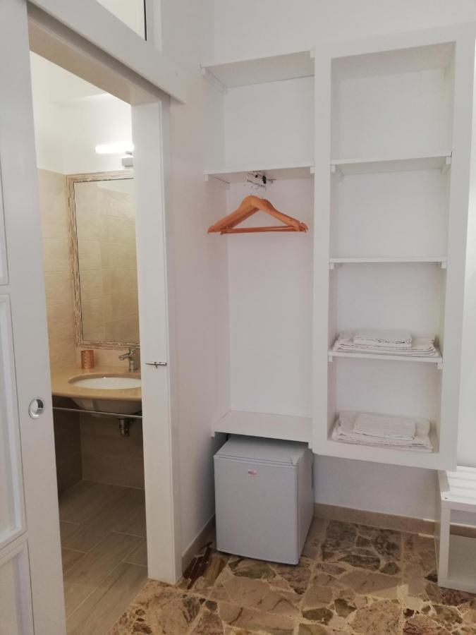 Ostuni Crispi House Hotel Eksteriør billede